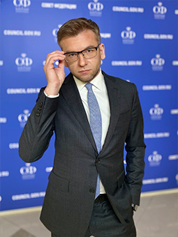 Михаил Волков