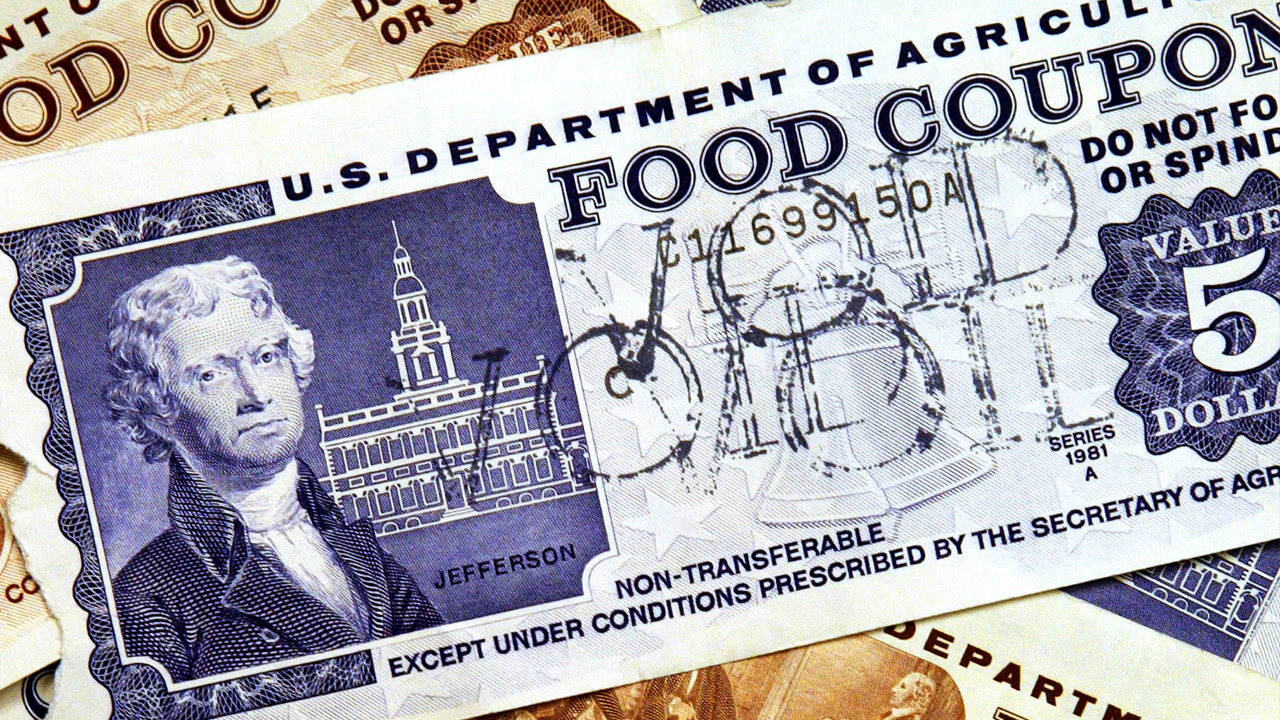 Купоны программы льготной покупки продуктов (SNAP) образца 1981 г. Купоны программы льготной покупки продуктов (SNAP) образца 1981 г.
