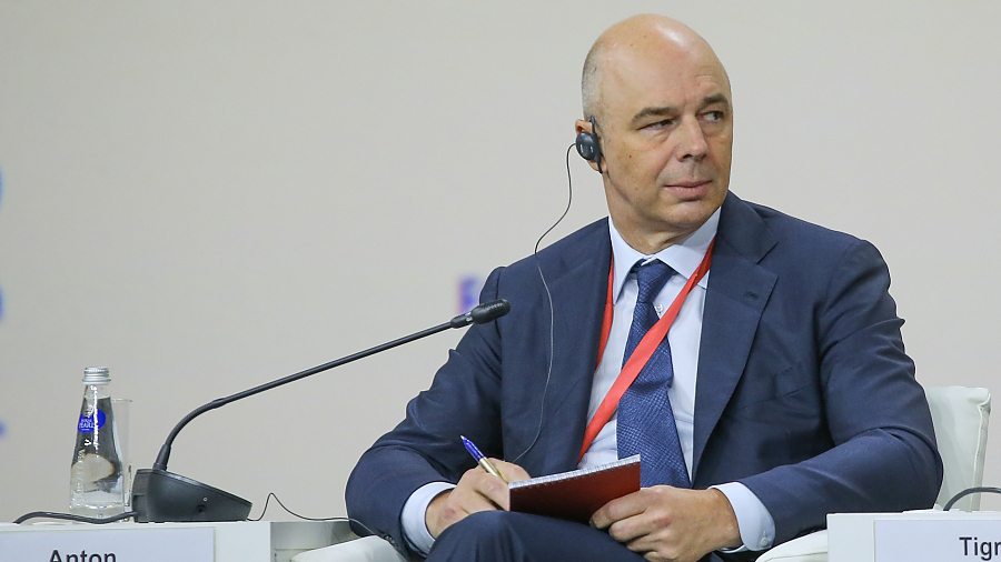 Глава Минфина Антон Силуанов на ПМЭФ-2019 0_900.jpg