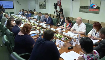 «Круглый стол» комитета СФ по аграрно-продовольственной политике и природопользованию. Запись трансляции 17 июля 2018 года