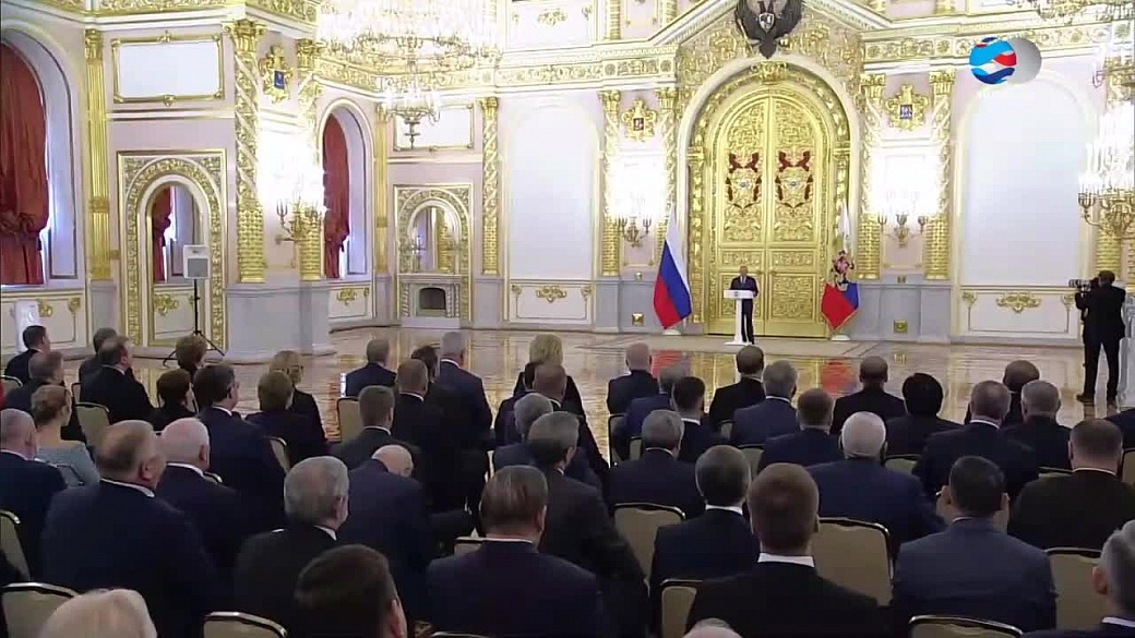 Путин: экономика РФ избавилась от критической зависимости от цен на нефть