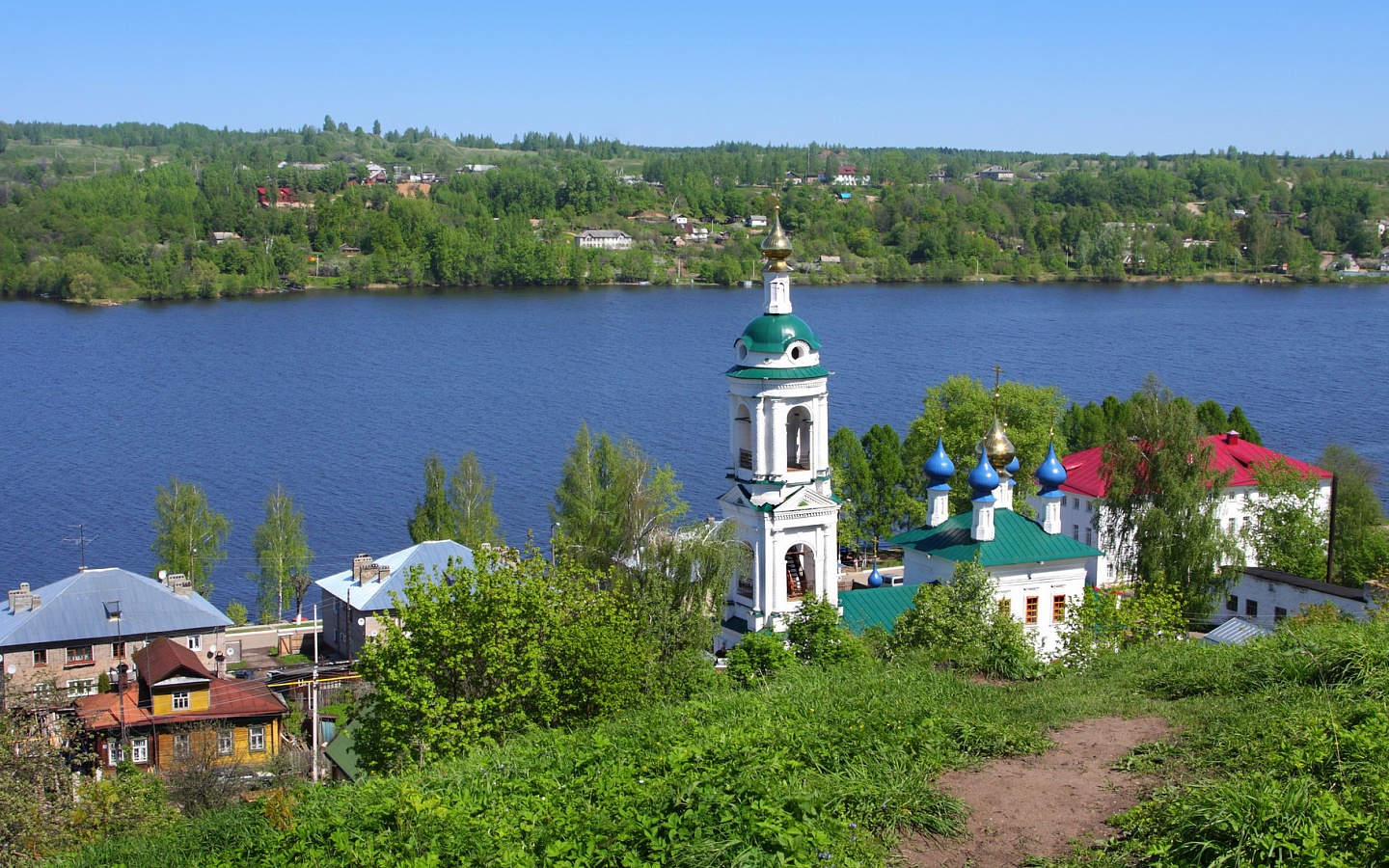 Ивановская область. Город Плес. Вид с горы Левитана