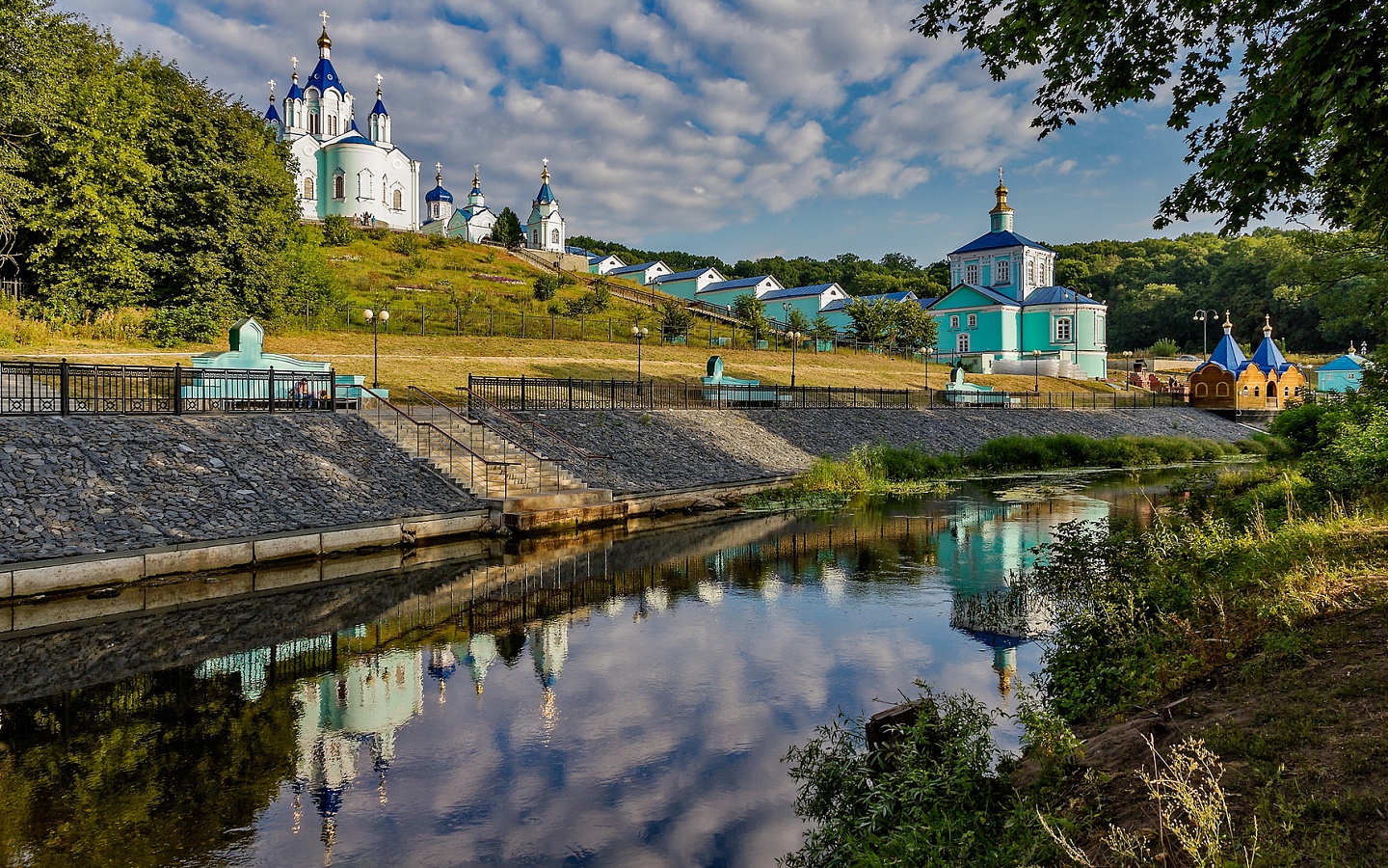 Курская Коренная пустынь